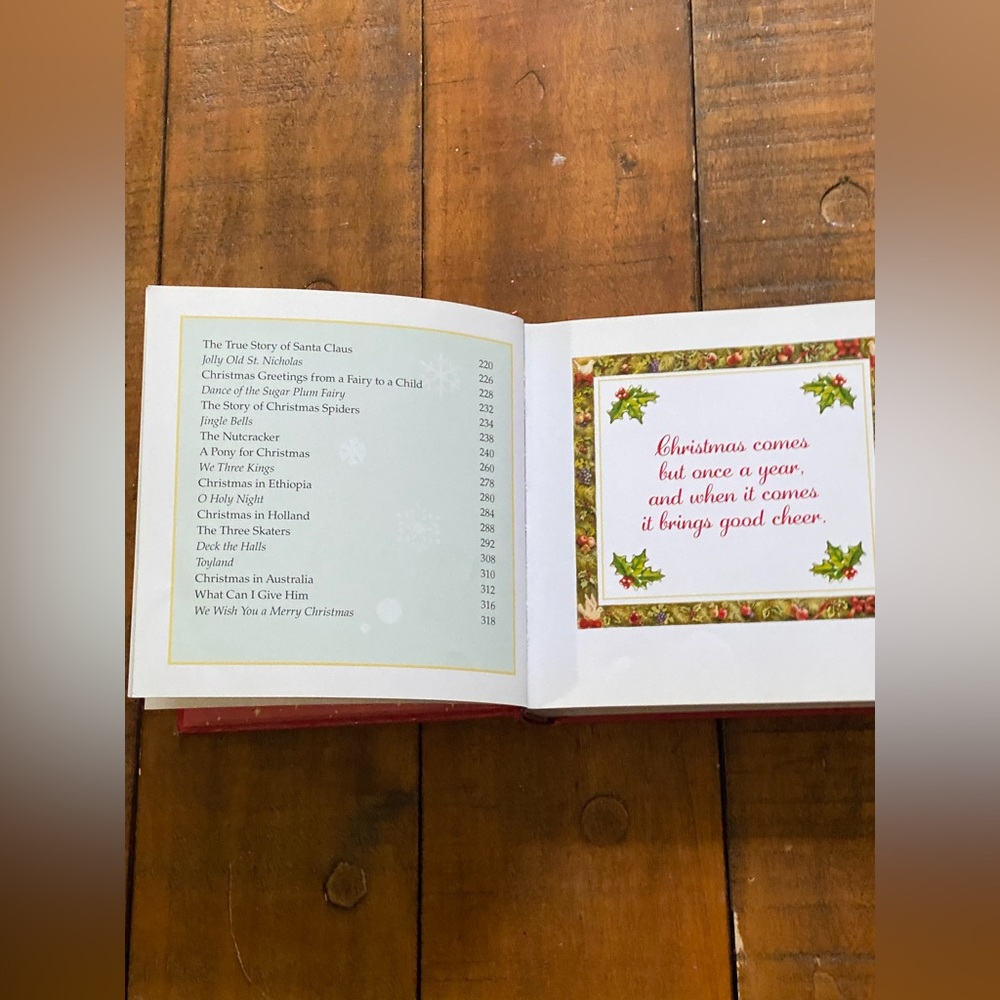 CHRISTMAS BOOK - Picture 4 of 10
